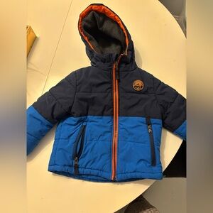 Lightly used boys jacket. 2t. Very nice and warm